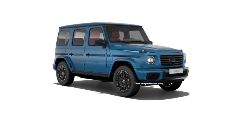 Mercedes Benz G580 with EQ Technology in Blue Magno colour